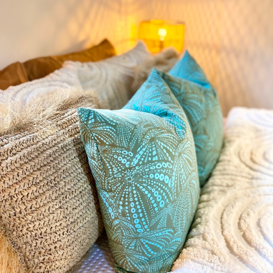 cushion-urchin-light-rockpool