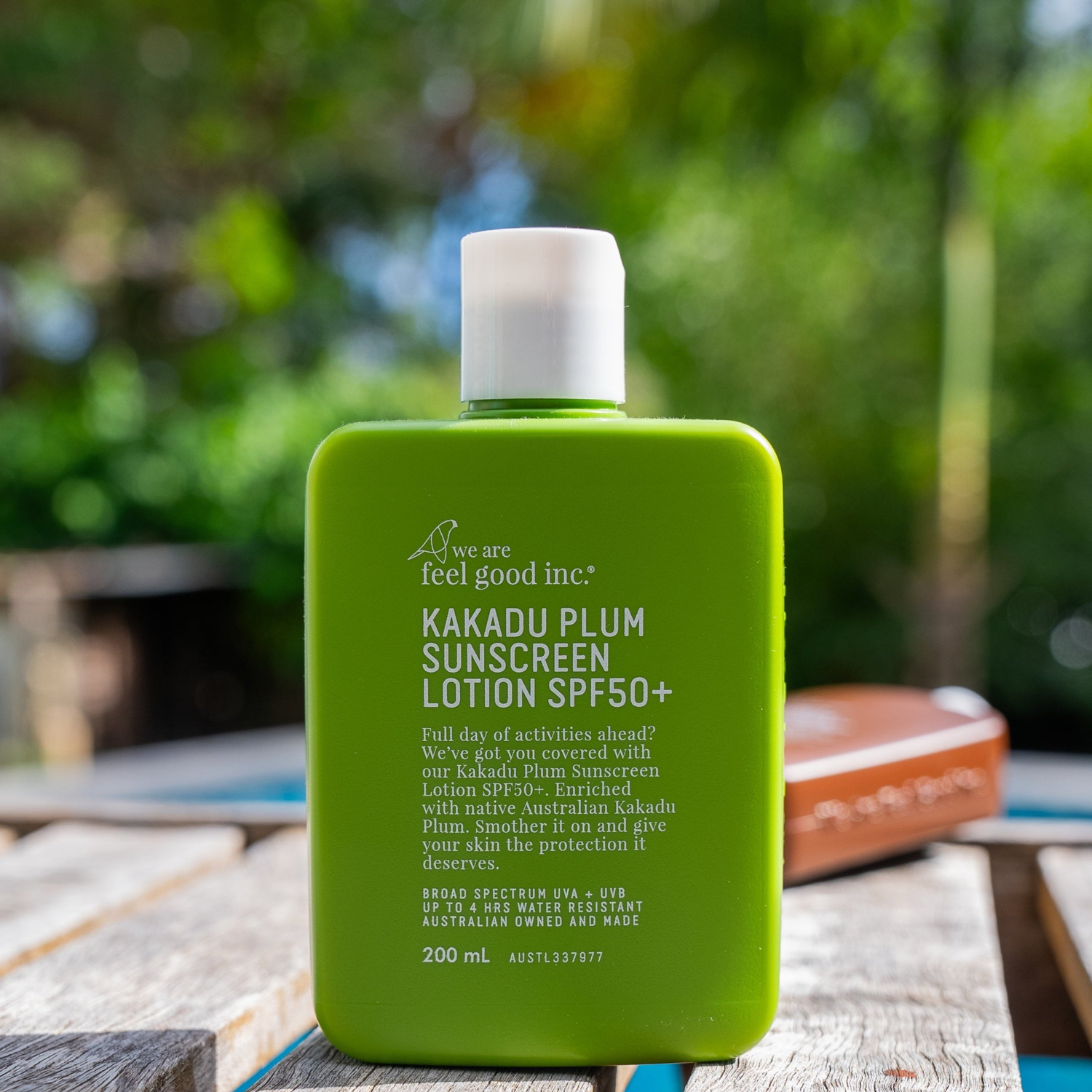 WE ARE FEEL GOOD SUNSCREEN