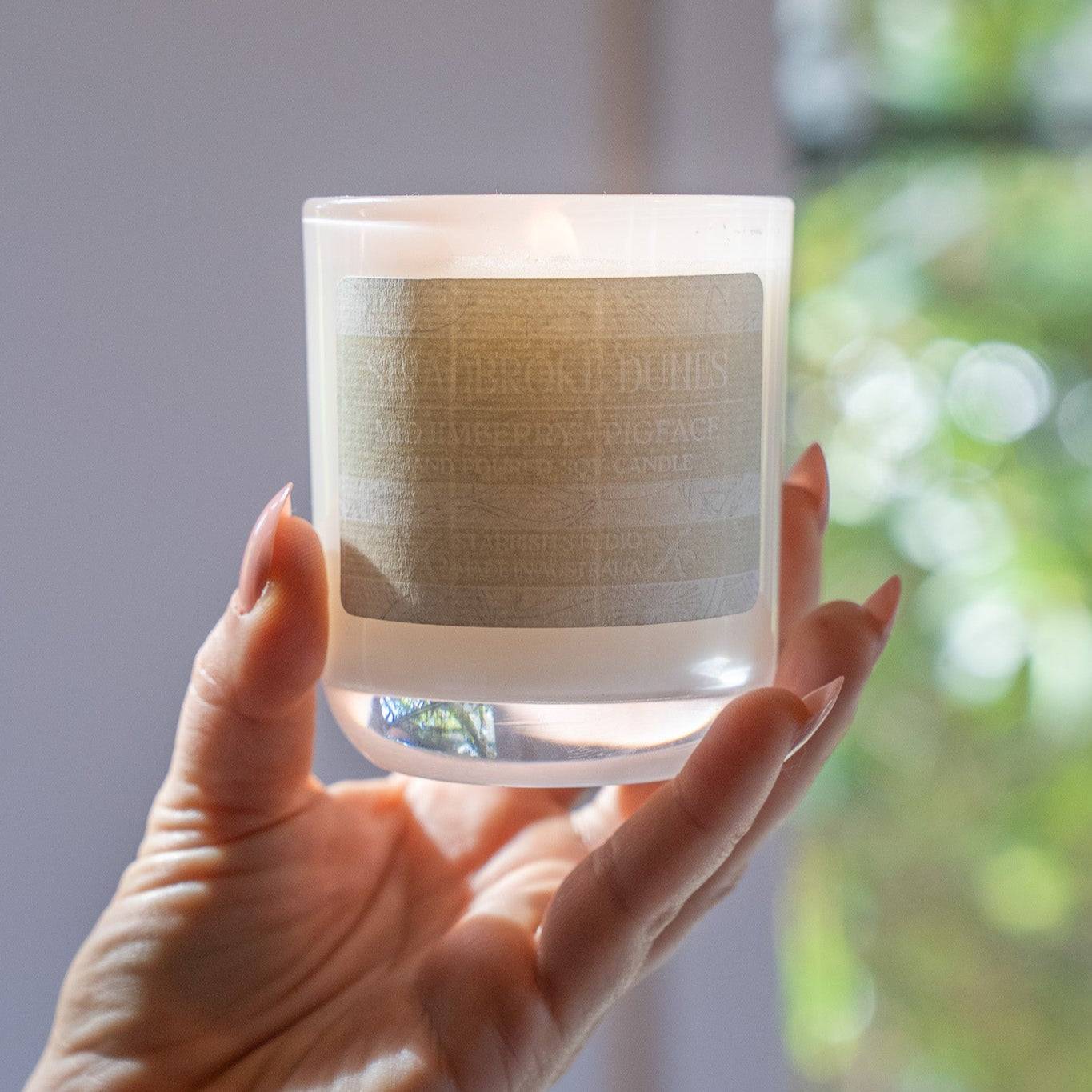 Candle - STRADBROKE MERMAID - Guava + Lychee